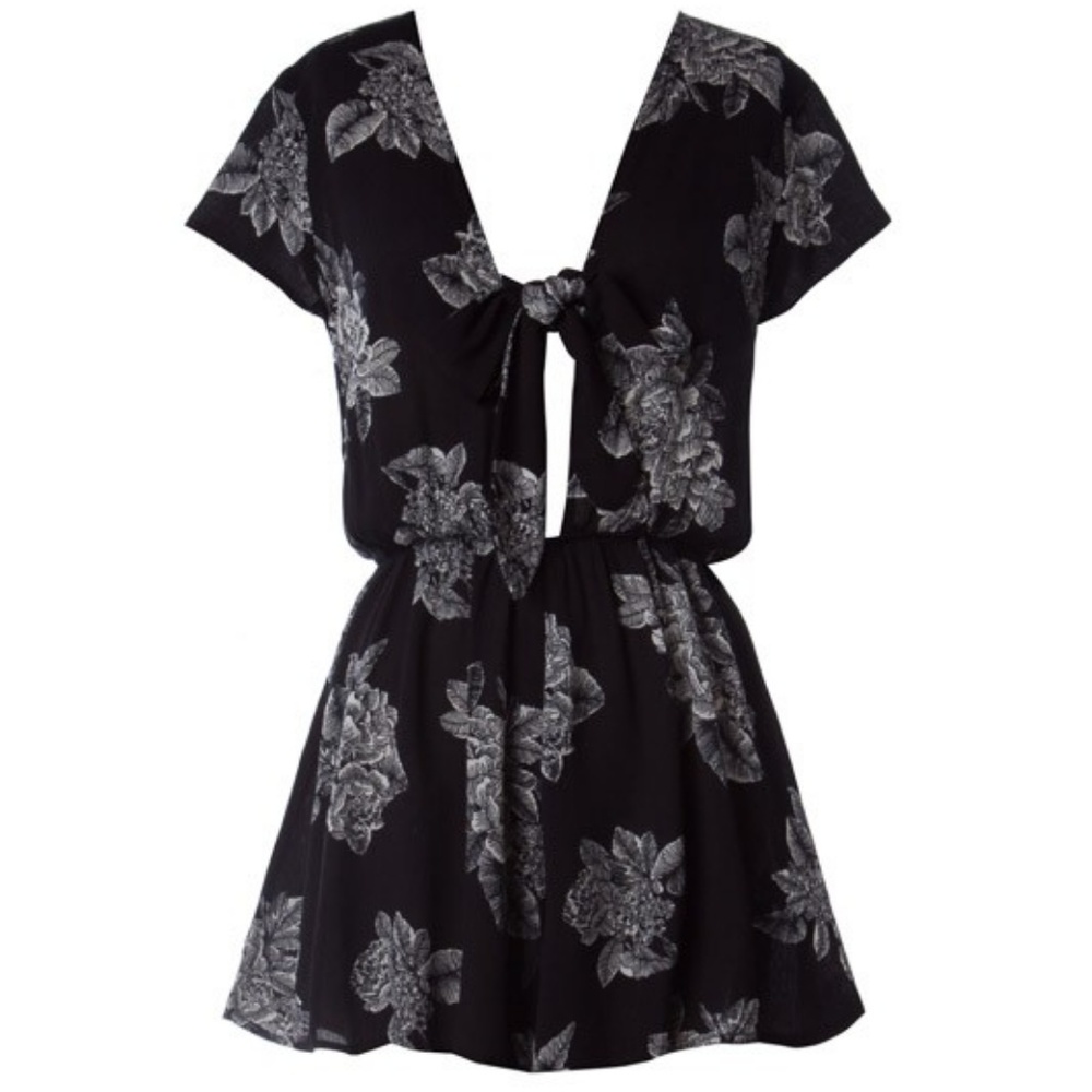 LAST ONE! Black & White Floral Print Romper - Picture 3 of 5
